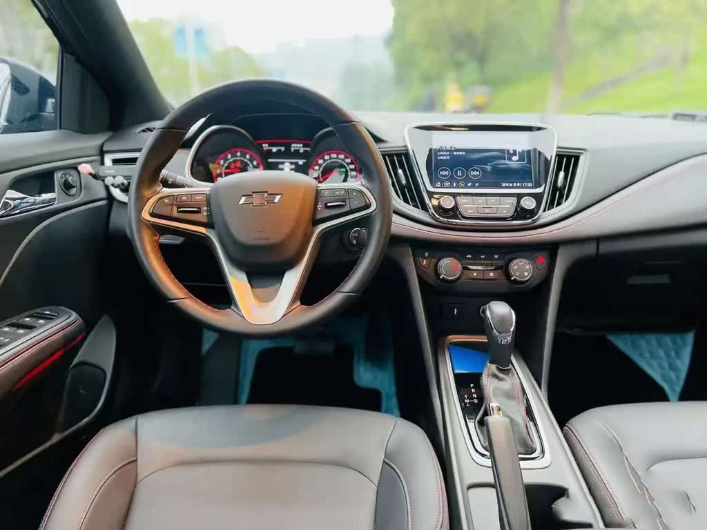 Cruze 2020 Mild Hybrid RS 330T AT Comfort