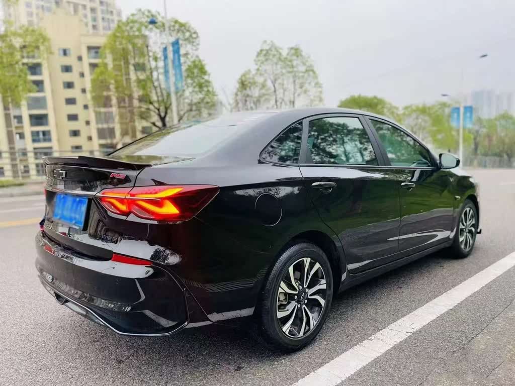 Cruze 2020 Mild Hybrid RS 330T AT Comfort