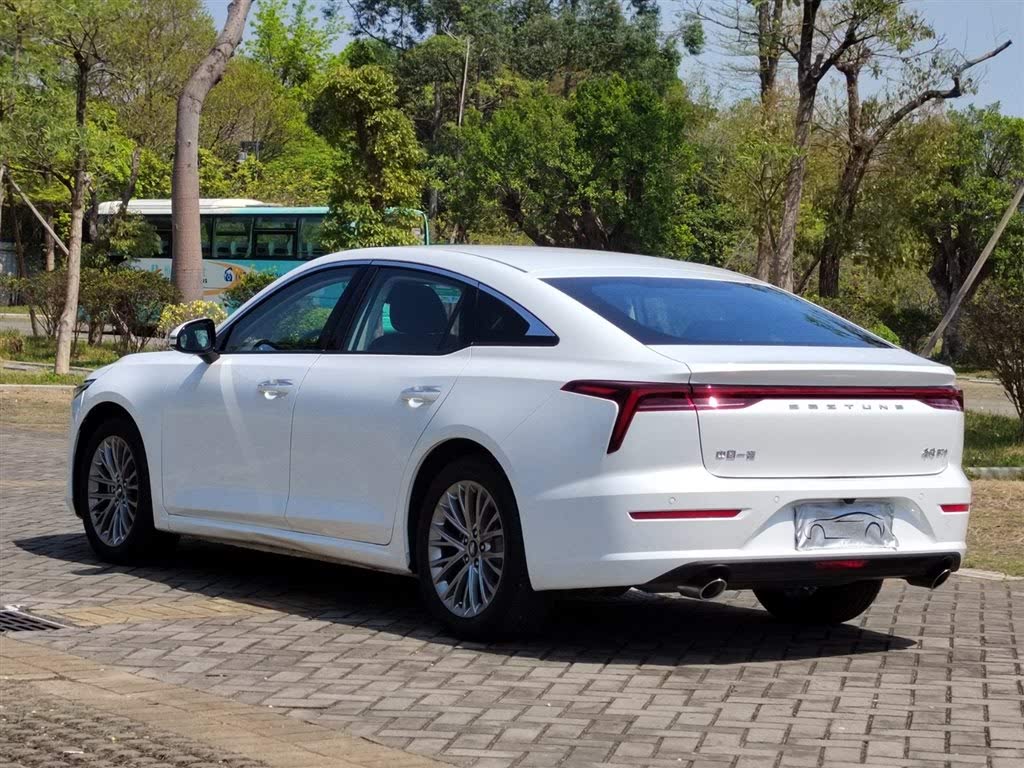 Benteng B70 (III поколение) 1.5T AT "Leyang" 70th Anniversary Edition (2023)