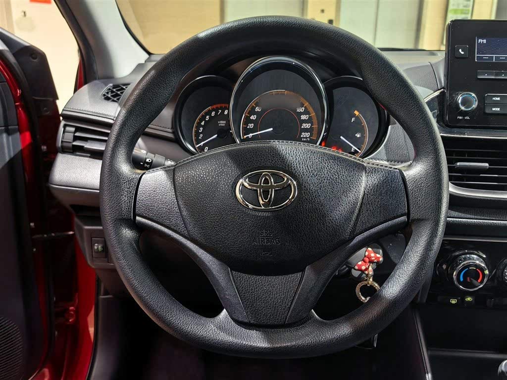YARiS L Zhixuan 2021 1.5 CVT Leader