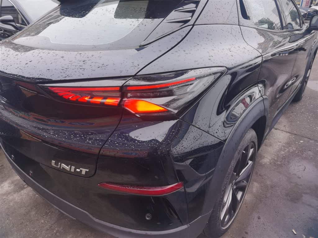Changan UNI-T 1.5T (150 л.с.) 2020, комплектация "Престиж"