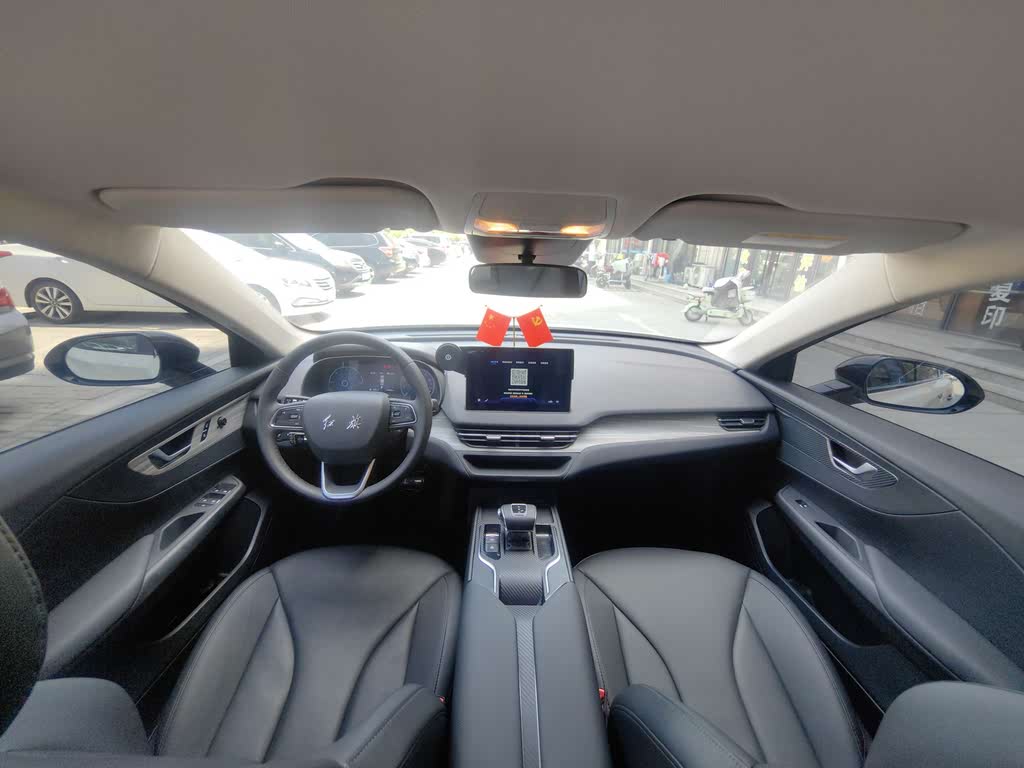 Hongqi E-QM5 2023 620km PLUS