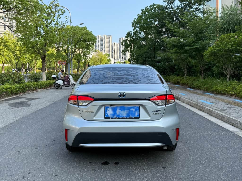 Toyota Corolla (Levin) Hybrid 1.8H E-CVT 2021 года, комплектация "Актив"