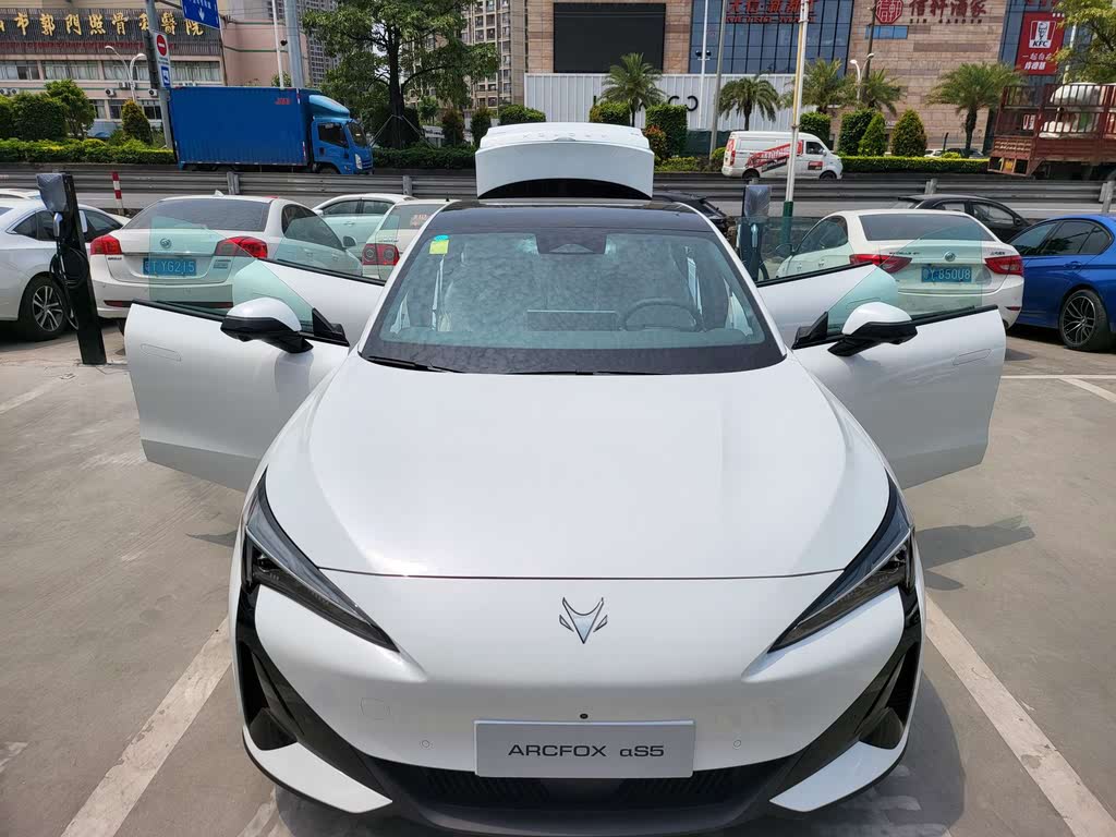 Arcfox Alpha S5 2025 560PRO 185kW