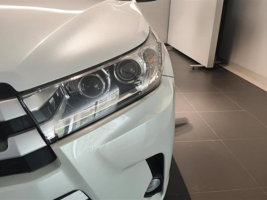 Toyota Highlander 2.0T 4WD Elite 7 мест 2021