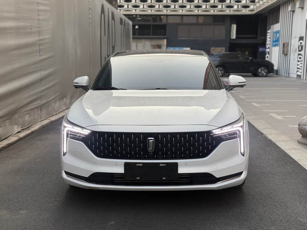 Bestune B70 III 1.5T AT Premium 2022