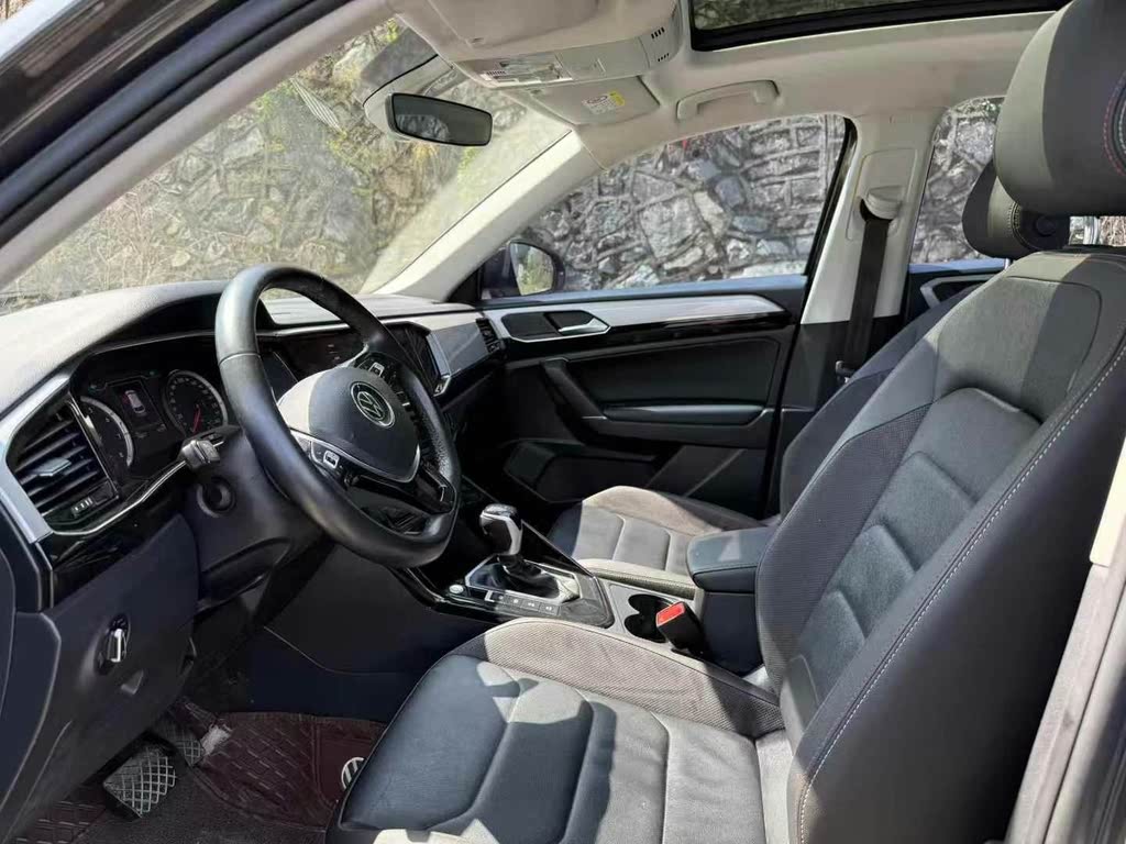 Volkswagen Tayron 280TSI AT Luxury Connect, 2022
