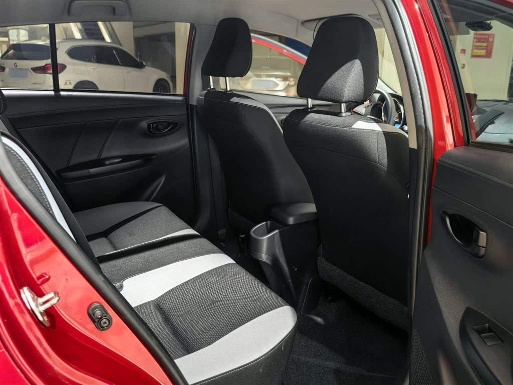 YARiS L Zhixuan 2021 1.5 CVT Leader