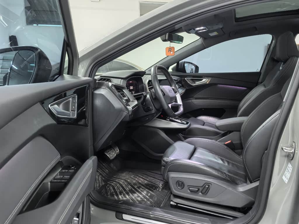 Audi Q4 e-tron 40 e-tron Edition 2022 года