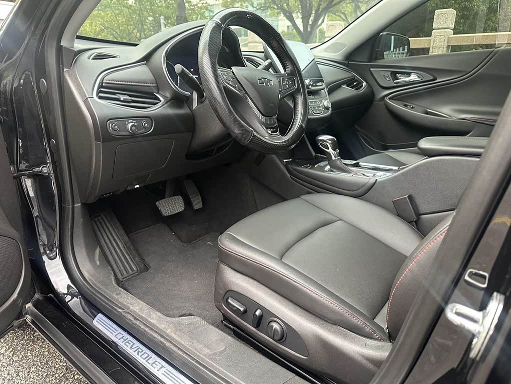 Chevrolet Malibu XL Redline 550T AT