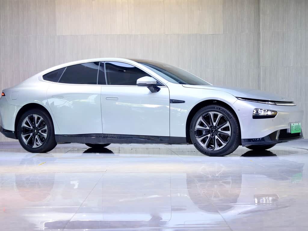 XPeng P7 480E (2021)