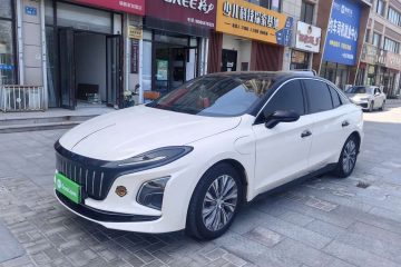 Hongqi E-QM5 2023 620km PLUS
