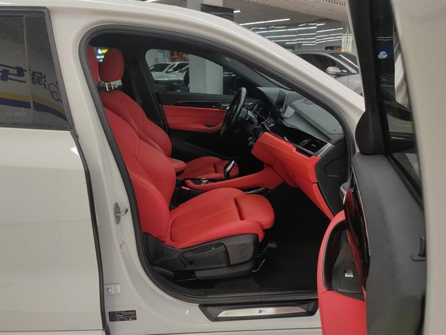 BMW X2 sDrive25i M Sport Package (2021)