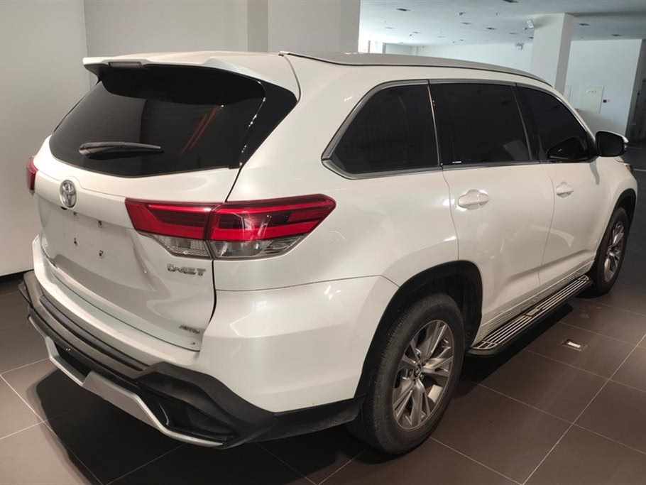 Toyota Highlander 2.0T 4WD Elite 7 мест 2021