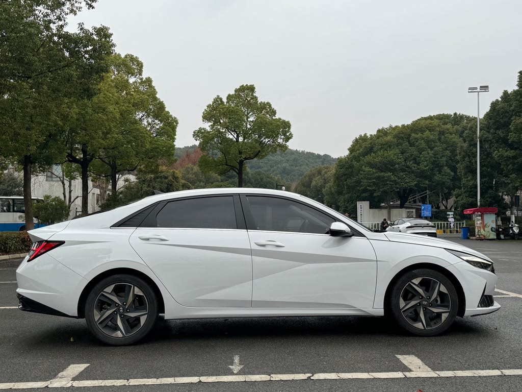 Hyundai Elantra 1.5 CVT GLS 2021