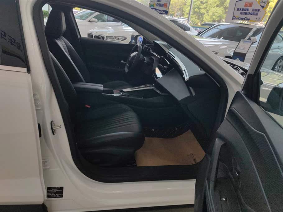 Peugeot 408X 2023 Elegance
