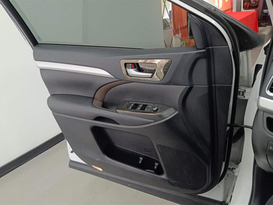Toyota Highlander 2.0T 4WD Luxury 7-seat (2021)