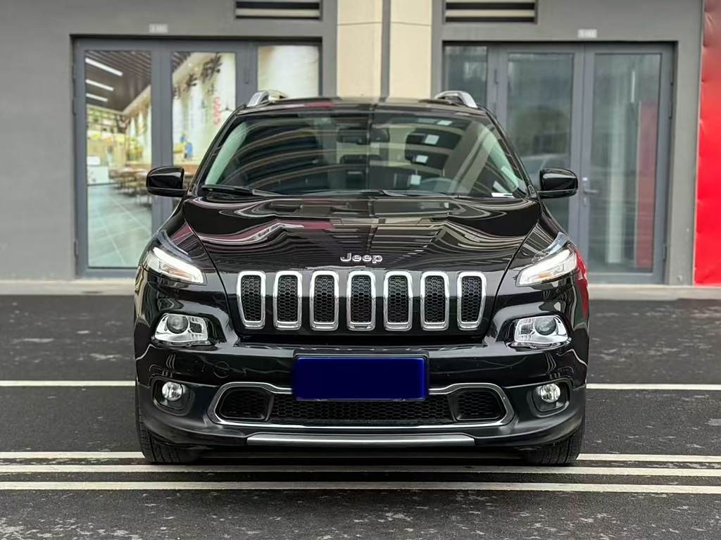 Jeep Cherokee (KL) 2.0L 2WD Safety Enhanced Edition 2020