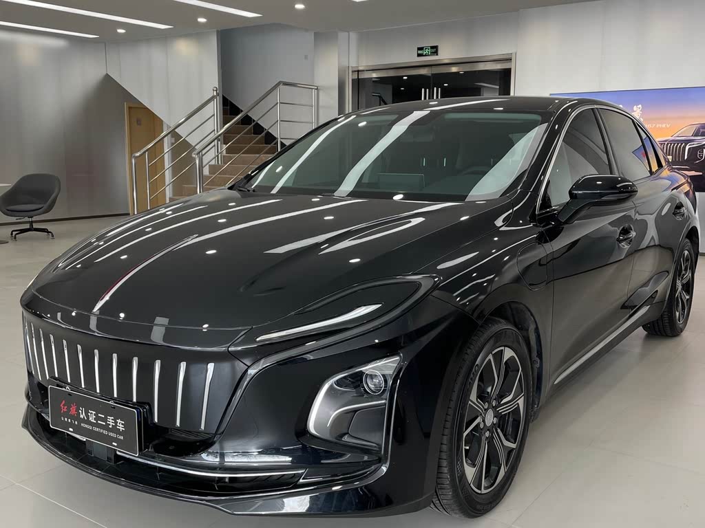 Hongqi E-QM5 2023 (рестайлинг) Базовая версия