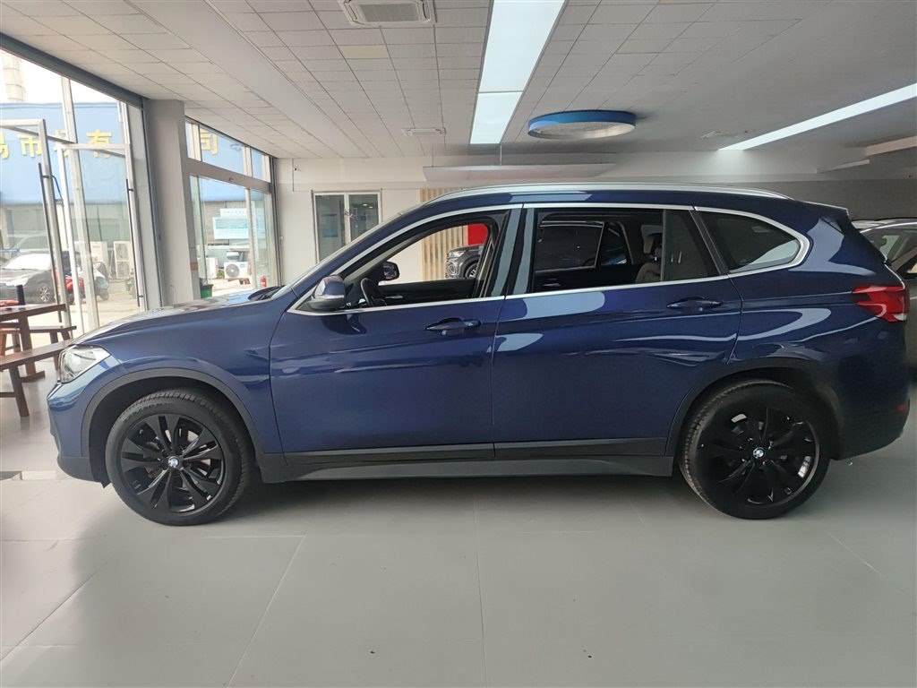 BMW X1 sDrive20Li (F48) 2020