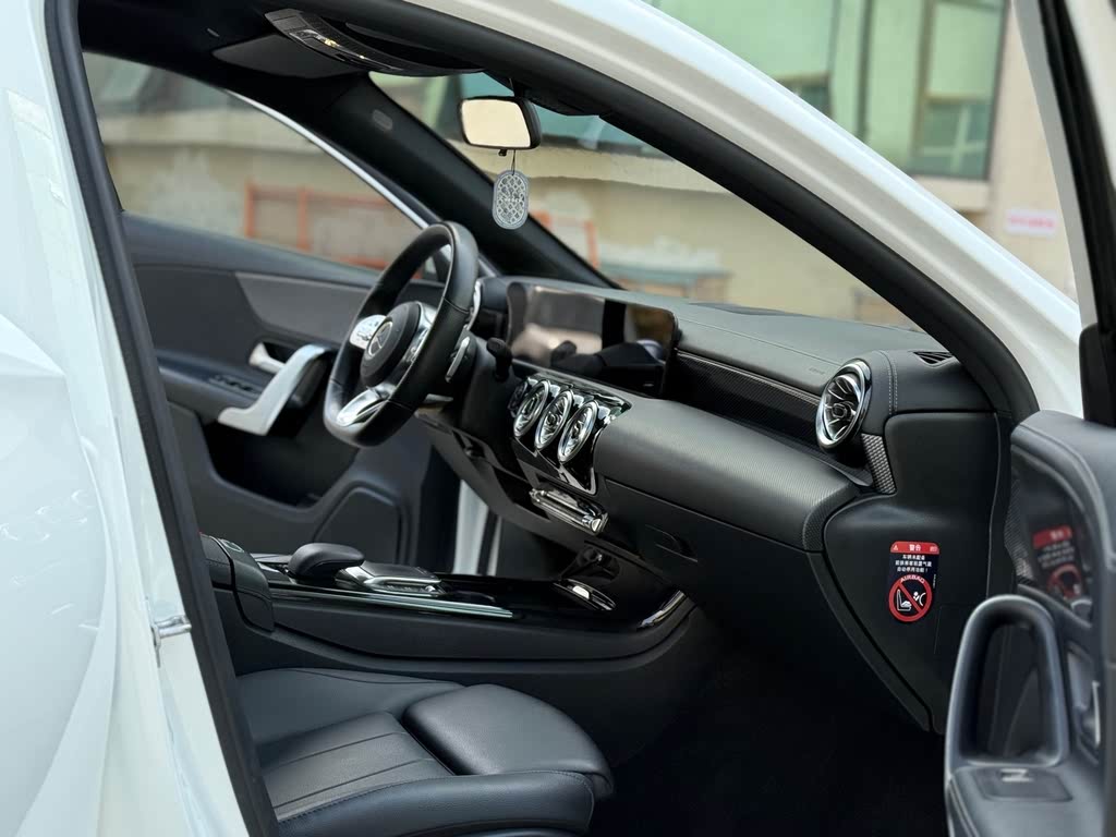 Mercedes-Benz A-Класс A 200 L Седан Sport Style 2022