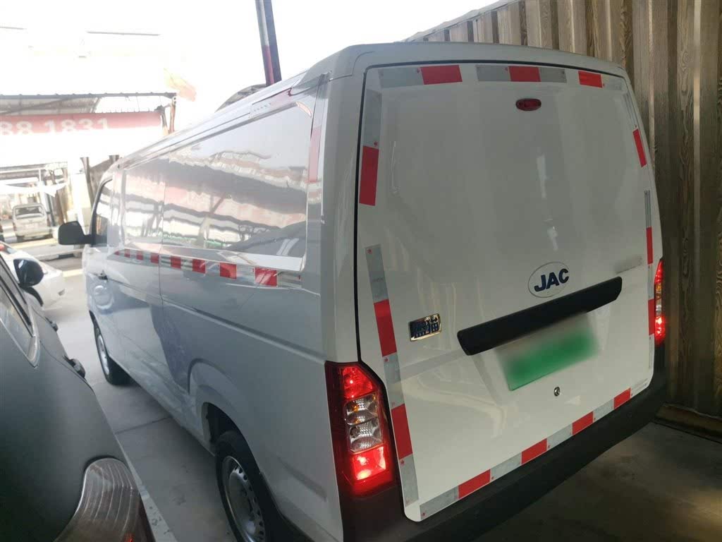 Lomao M1 2023 (аккумулятор Guoxuan High-Tech 40.55kWh, комплектация Elite)