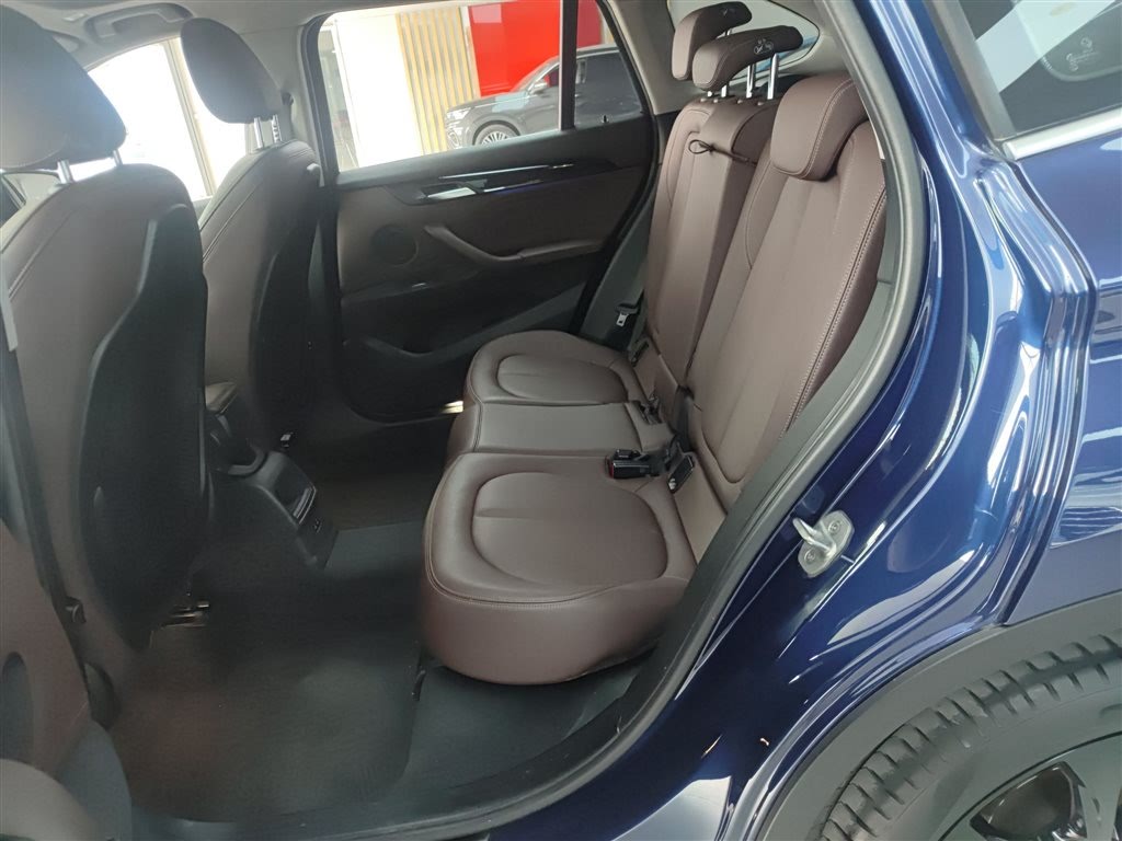 BMW X1 sDrive20Li (F48) 2020