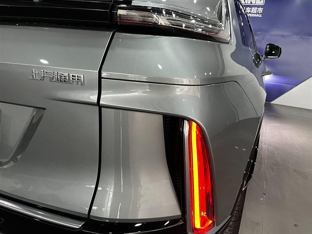 IQ Ruige 2024, задний привод, стандартная дальность хода, комплектация Luxury