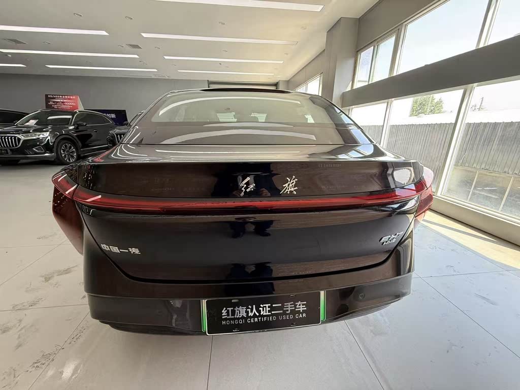 Hongqi EH7 690 Pro 2024