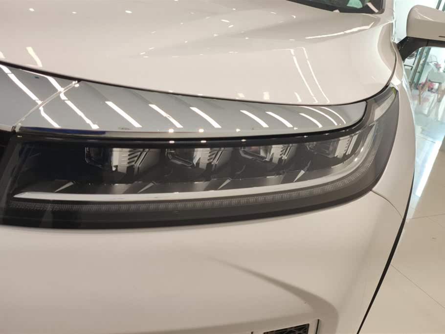 Exeed TXL 2022 модельного года, комплектация "Ветер в парусах", двигатель 1.5T CVT, версия "Всё к лучшему"