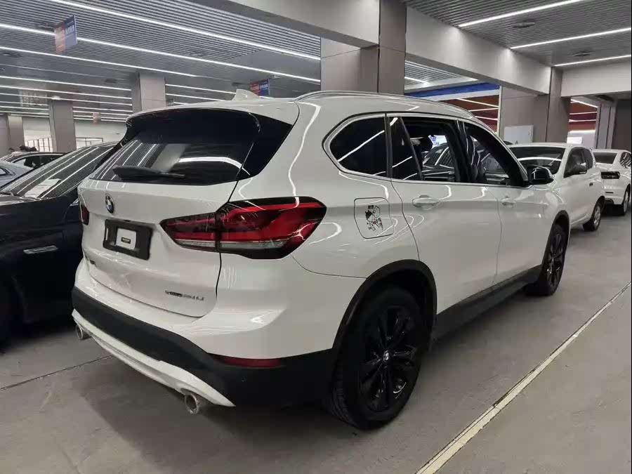 BMW X1 sDrive20Li (F48) 2020