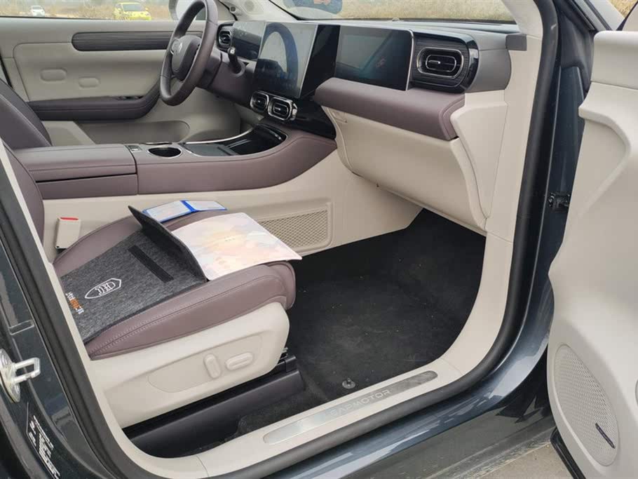 Leapmotor C11 2023 Электромобиль 580 Performance AWD
