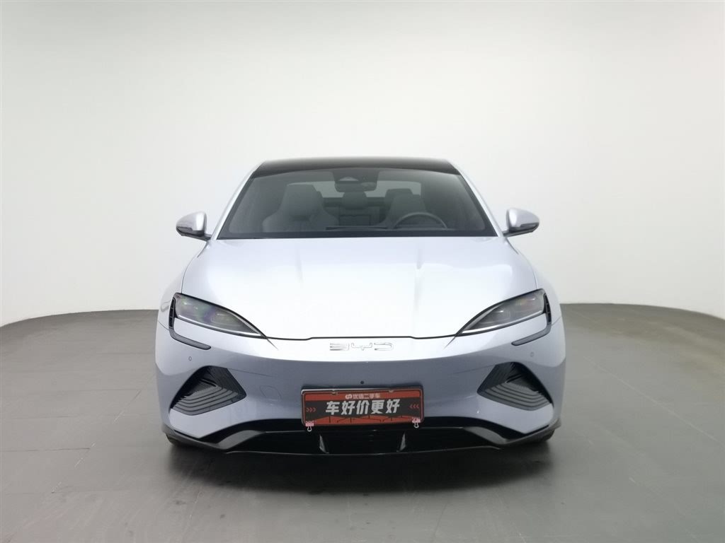 BYD Seal 2022 650 км, полноприводная версия Performance