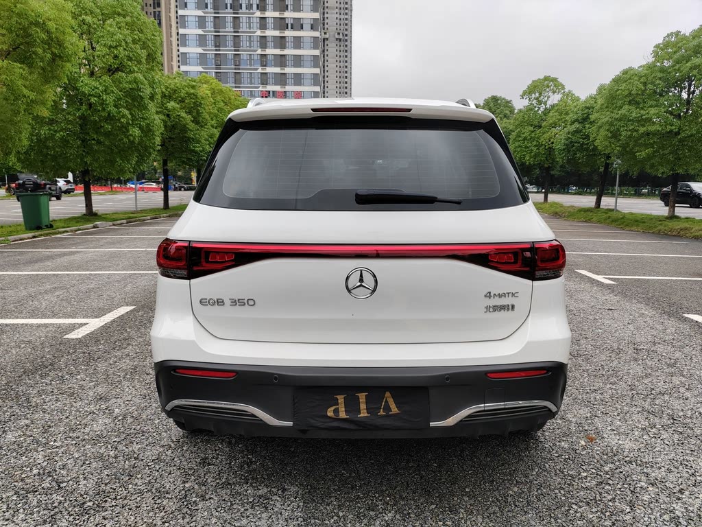Mercedes-Benz EQB 350 4MATIC First Edition 2022
