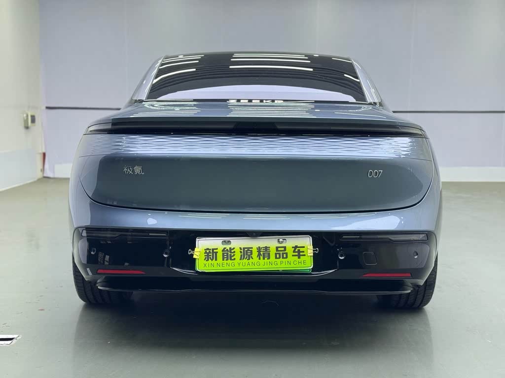 ZEEKR 007 2024 Заднеприводная версия 75 kWh