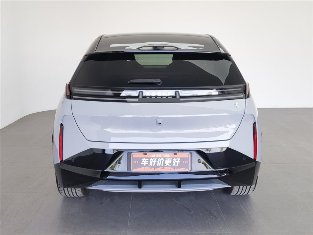 Zeekr X 2024, 4-местная заднеприводная версия