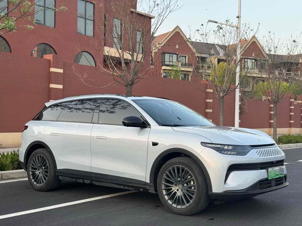 Leapmotor C11 2023 EREV 180 Comfort Edition