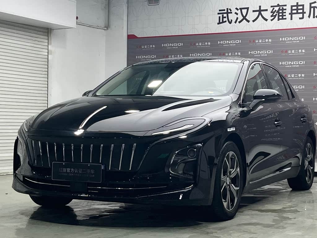 Hongqi E-QM5 2023 (рестайлинг) Базовая версия
