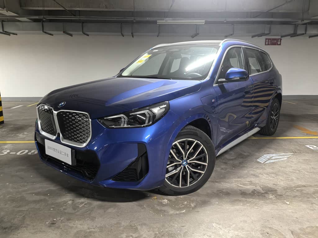 BMW iX1 eDrive25L M Sport Package (2023)