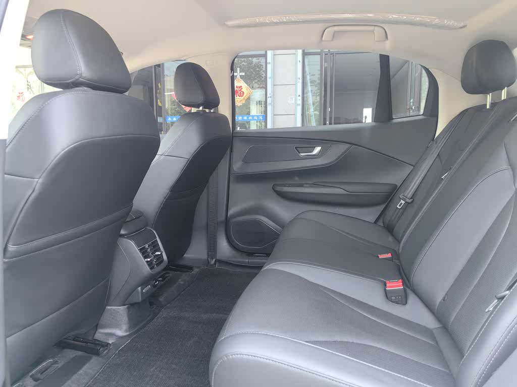 Hongqi E-QM5 2023 620km PLUS