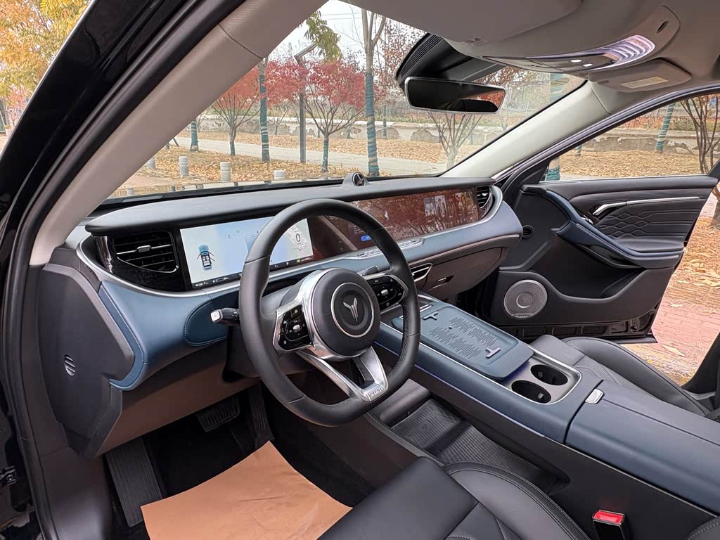 Voyah Free 2024 Long Range Intelligent Drive Edition