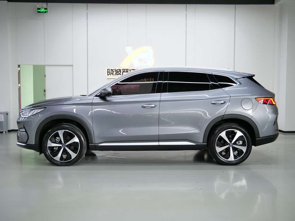 Song Plus EV (2021) Flagship