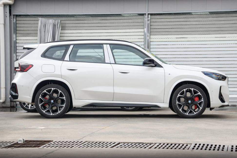 BMW X1 XDRIVE25LI 2023
