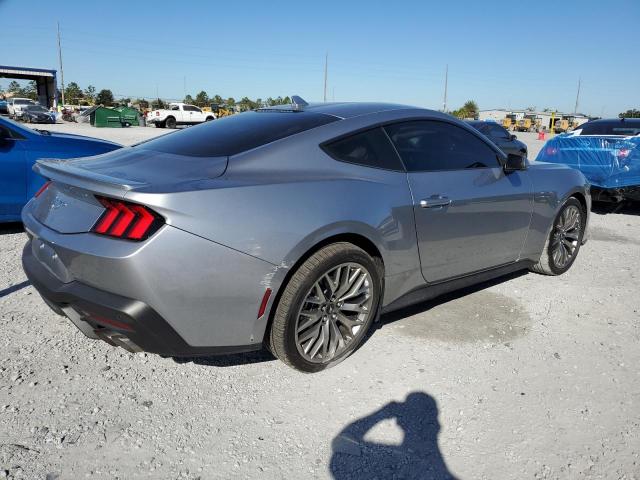 FORD MUSTANG 2024