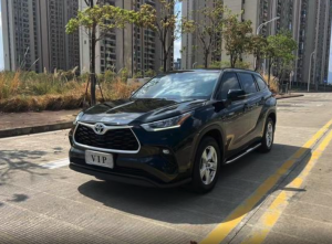 TOYOTA HIGHLANDER HYBRID Elite Edition 2022