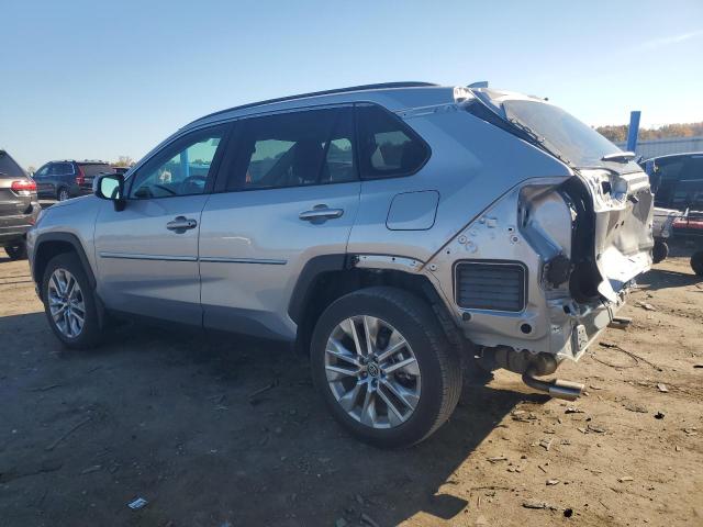 TOYOTA RAV4 XLE PREMIUM 2024
