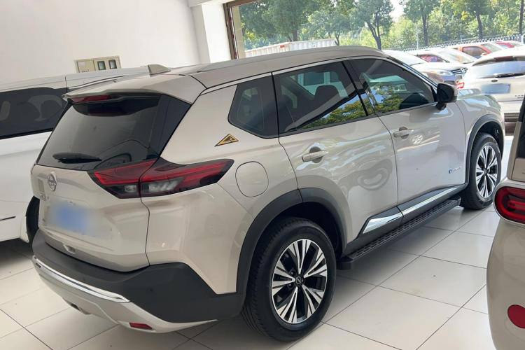 Nissan Qijun e-POWER 2023