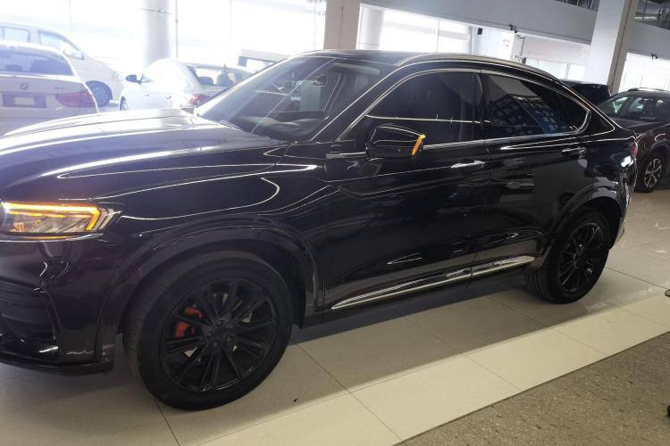 Geely Tugella 2020