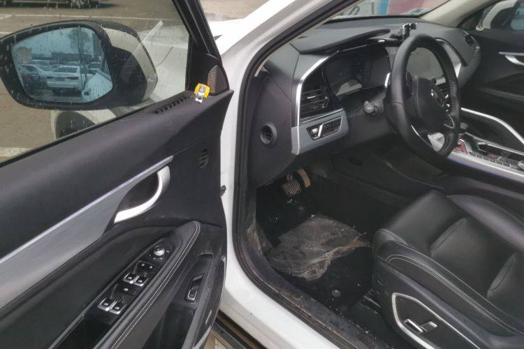Geely Tugella 2019
