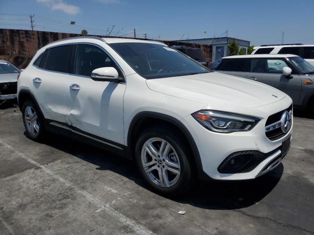 MERCEDES-BENZ GLA 250 2021